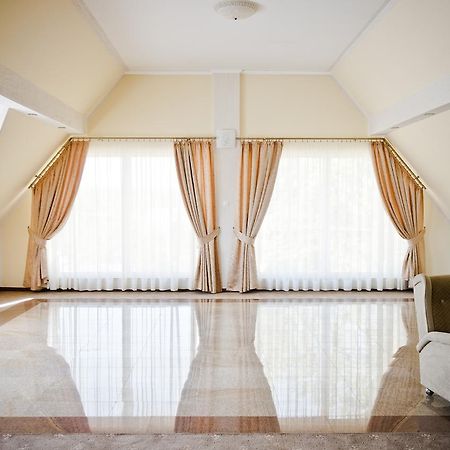 Hotel Olenka Шидловец Екстериор снимка
