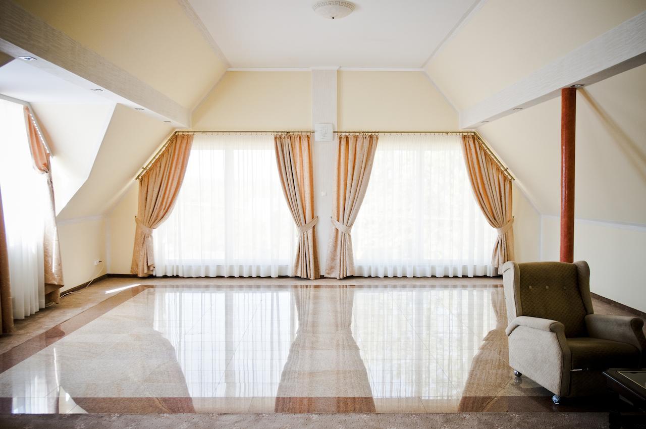 Hotel Olenka Шидловец Екстериор снимка