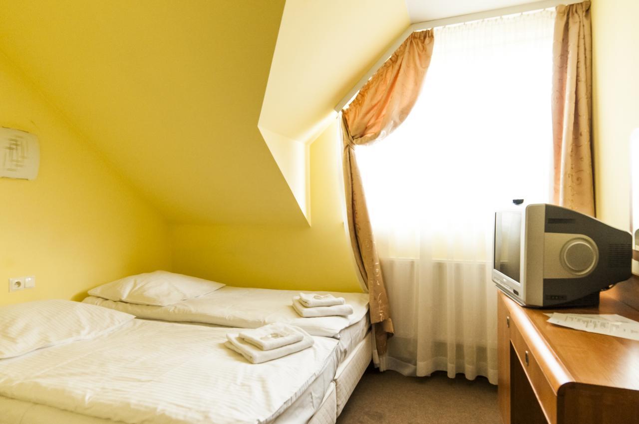 Hotel Olenka Шидловец Екстериор снимка